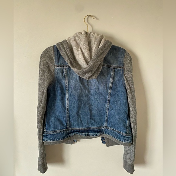 NWOT American Eagle Denim Jacket Hoodie - Picture 5 of 5